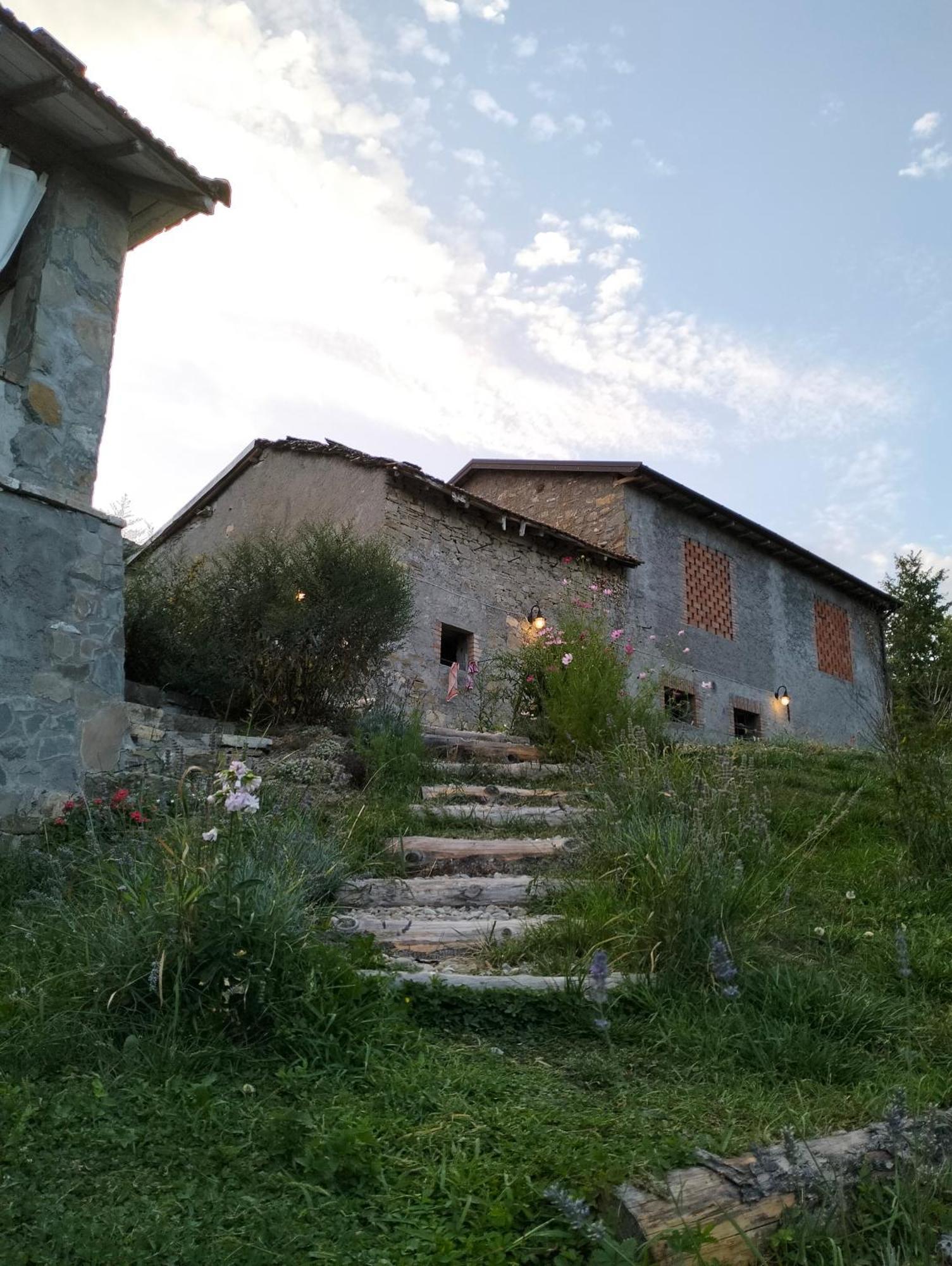 B&B La Corte Dei Cerri- Il Piccolo Chalet Frassinoro Exterior foto